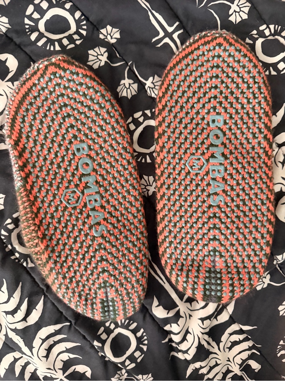 Bombas The Gripper Slipper - Picture 2 of 3